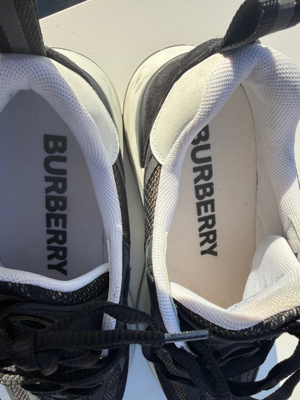 Burberry Black and White Men's Sneakers - Picture 6 of 10